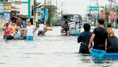 MMDA sends flood barriers, mobile pumps to NLEX