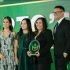Representatives for Alberto's Pizza are flanked by Grab Philippines executive after receiving the 5-Star Eats Award for Merchant of the Year