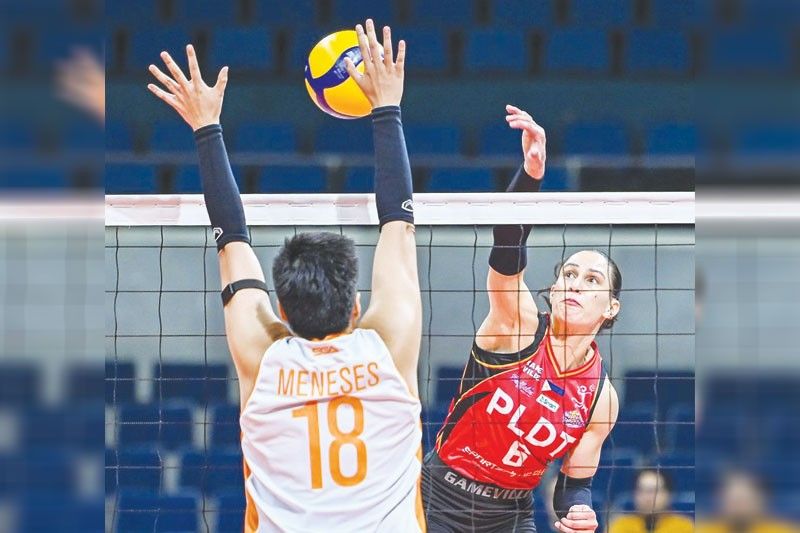 PLDT binuhay tsansa sa Finals