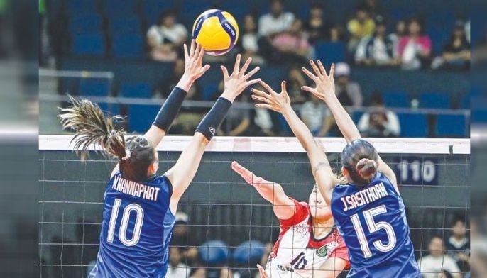 EST Cola vs Creamline sa PVL