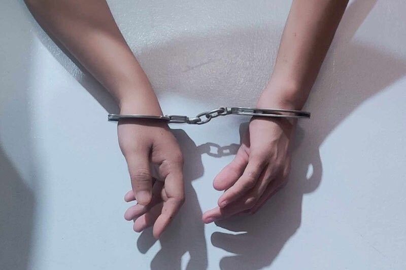 Two men arrested in market slot scam
