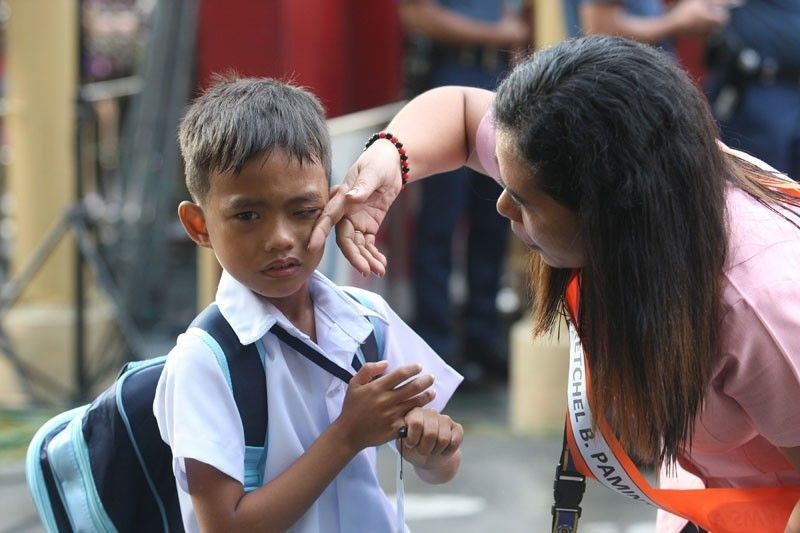 Congress OK on P15K pay hike for teachers sought