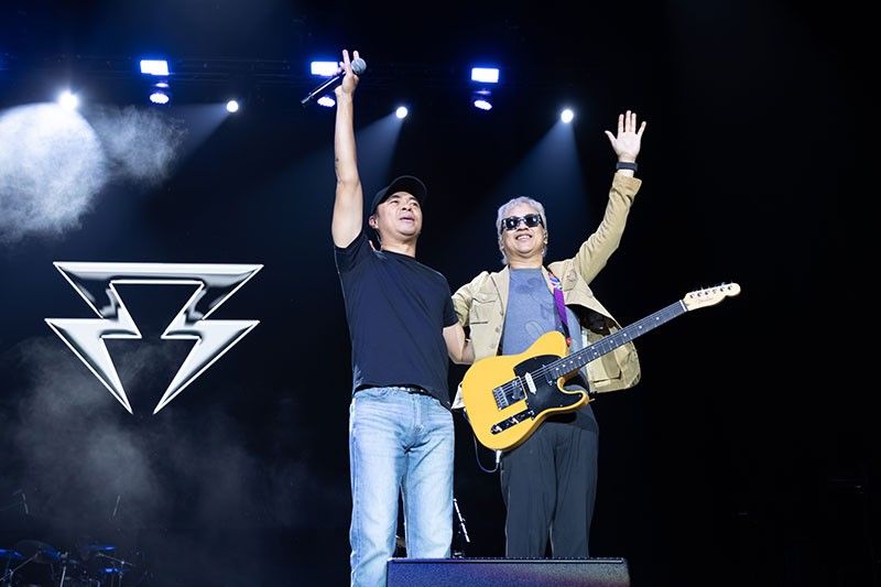 Ely Buendia, Chito Miranda pack Dubai&acirc;��s Coca-Cola Arena for sold-out OPM concert