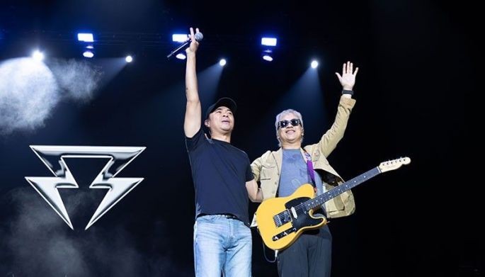 Ely Buendia, Chito Miranda pack Dubai&rsquo;s Coca-Cola Arena for sold-out OPM concert