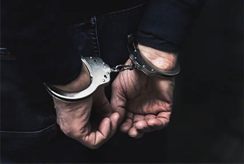 2 pekeng NBI agents, arestado sa pangingikil sa sabungan