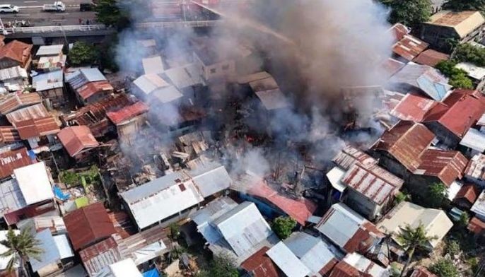 Morning blaze razes 47 structures in Talisay City