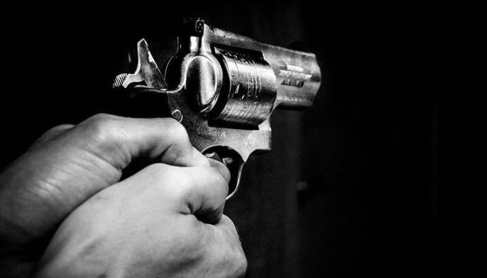 Armadong lalaki naghasik ng takot