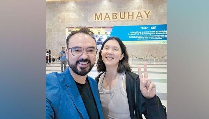 Cayetanos back from Singapore