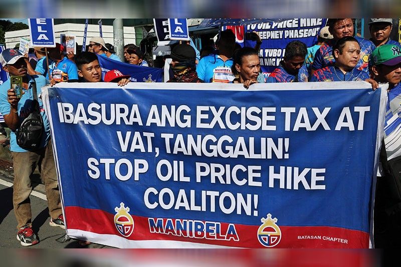 Manibela hits &acirc;��deals&acirc;�� to delay strike