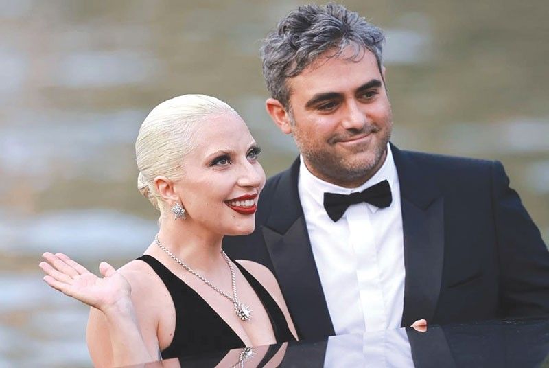Lady Gaga, nanganak na!