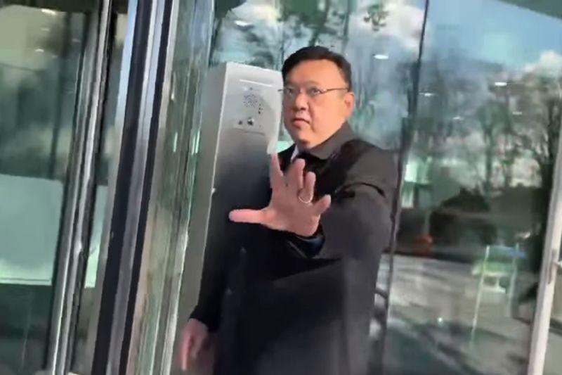 Hirit na asylum ni Harry Roque ibinasura - Remulla