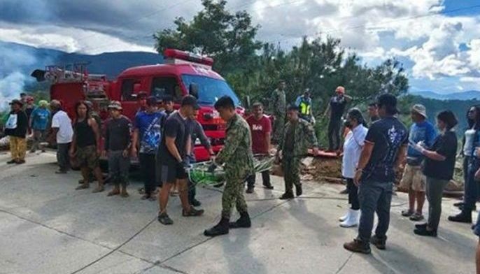 Truck falls off cliff; 6 dead