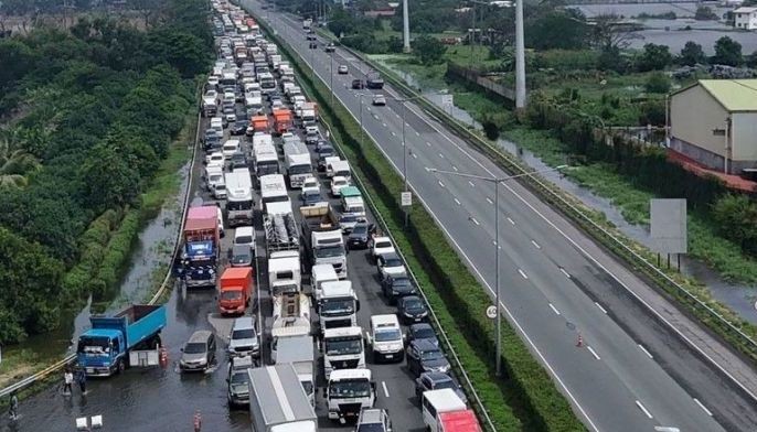 Government urged: Strip TRB power to extend tollways