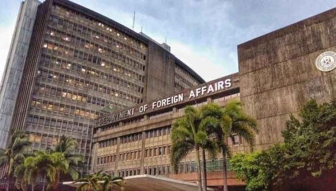 DFA, bineberipika recruitment ng Pinoy sa foreign armed forces