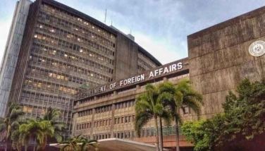 DFA, bineberipika recruitment ng Pinoy sa foreign armed forces
