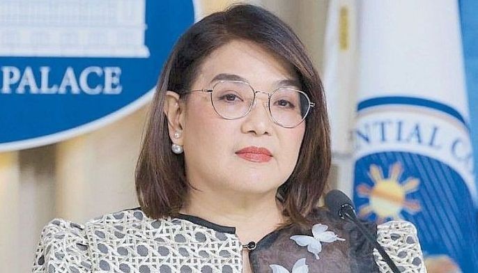 Tinio, hindi magandang ehemplo sa guro&rsquo;t estudyante &ndash; Castro