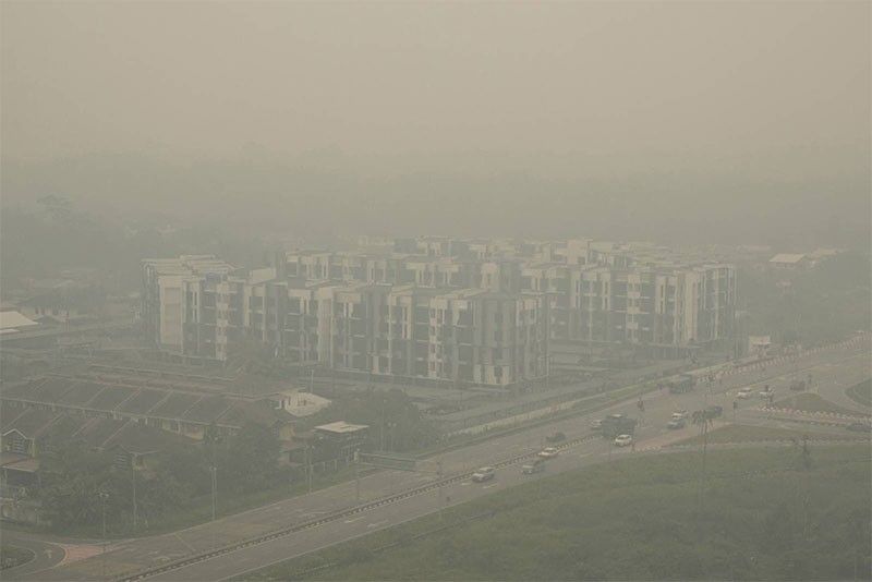 Haze from Indonesia forest fires affects Visayas Mindanao