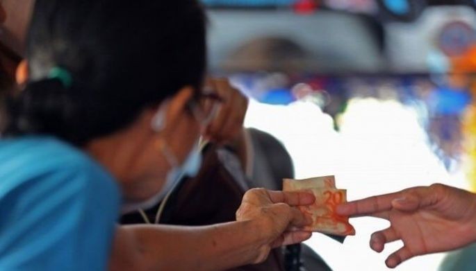 Taas-pasahe sa PUVs ipatutupad &ndash; DOTr