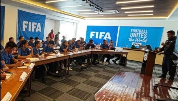 Filipino referees successfully undergo FIFA officiating course