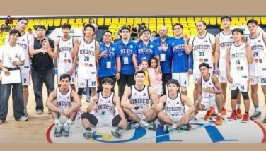 Cheetahs cruise to 4-0, Webmasters bounce back