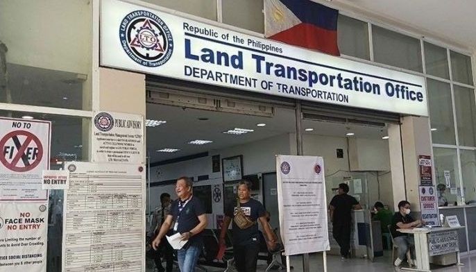 LTO sinuspinde lisensiya ng TV host