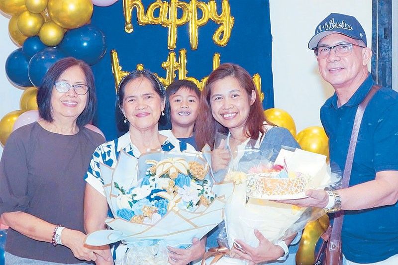 A family reunion of all September birthdays