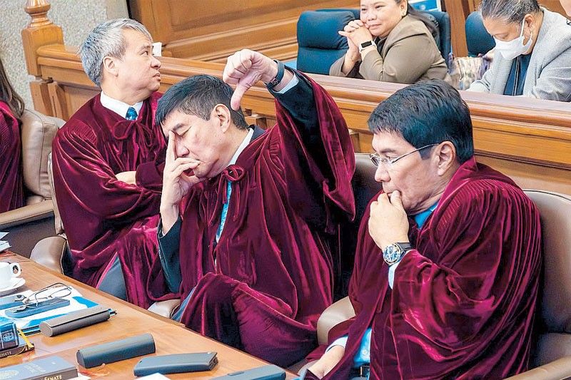Senators junk Chiz’s ruling on fixed 16 votes to convict