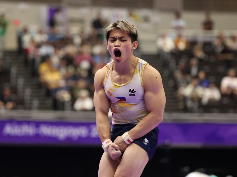 Carlos Yulo ends up fourth in Asiad parallel bars