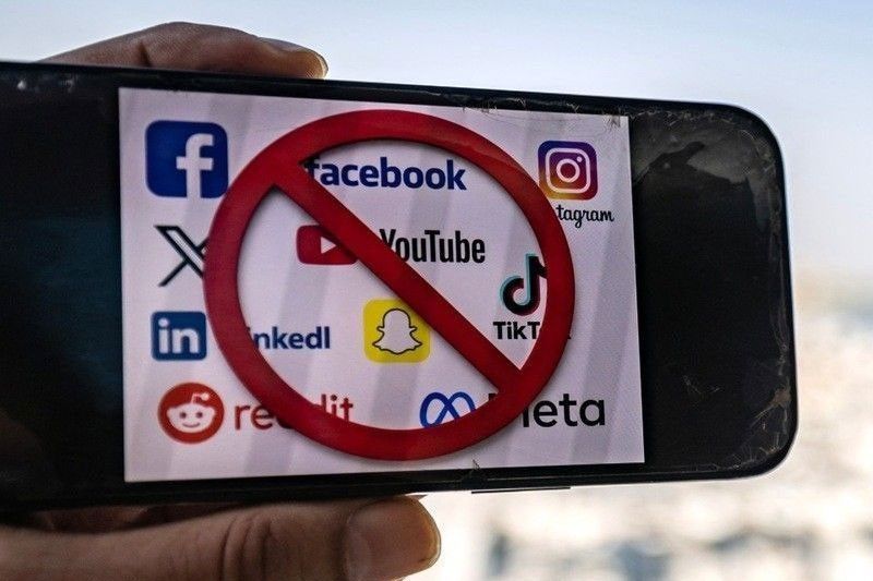 ‘Banning social media for kids constitutional’