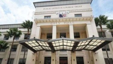 City administrator still on leave