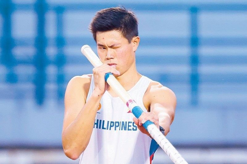 Obiena soars to history
