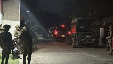 Barangay inatake ng armadong grupo: Target na tserman at kaanak ligtas