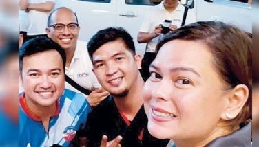 Palace tells Velasco to face probe; houses raided