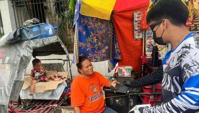 Mga Manile&ntilde;o pinayuhang mag-face mask dahil sa &lsquo;unhealthy&rsquo; na hangin