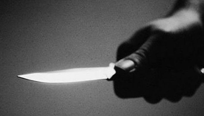 Pinagbintangang nandura ng motor&hellip;Grade 11 sinaksak ng balisong ng kaeskwela!