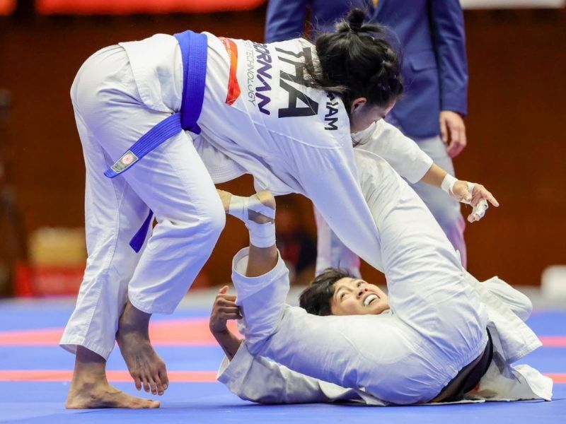 Enriquez finishes with Asiad jiu-jitsu silver