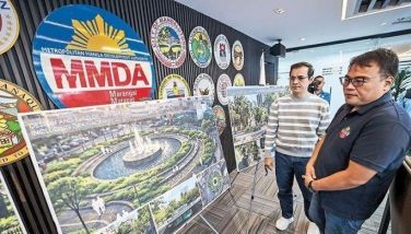 Metropolitan Manila Development Authority Chairman Romando Artes and Manila Mayor Isko Moreno sign on October 6, 2026 an agreement for the construction of rainwater impounding facilities to mitigate flooding in the city.