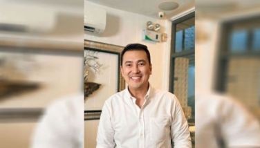 Mark, hindi malalait ang pinag-aralan!