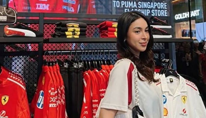 Julia, nakaisa kay Charles