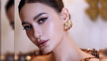 Arci, nagpagalaw na naman ng mukha?