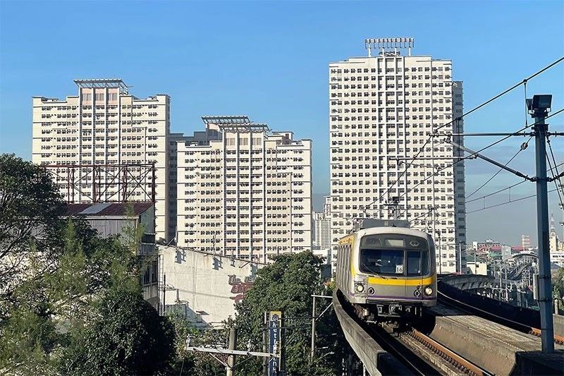 Special bus routes eyed amid limited LRT-2 trains