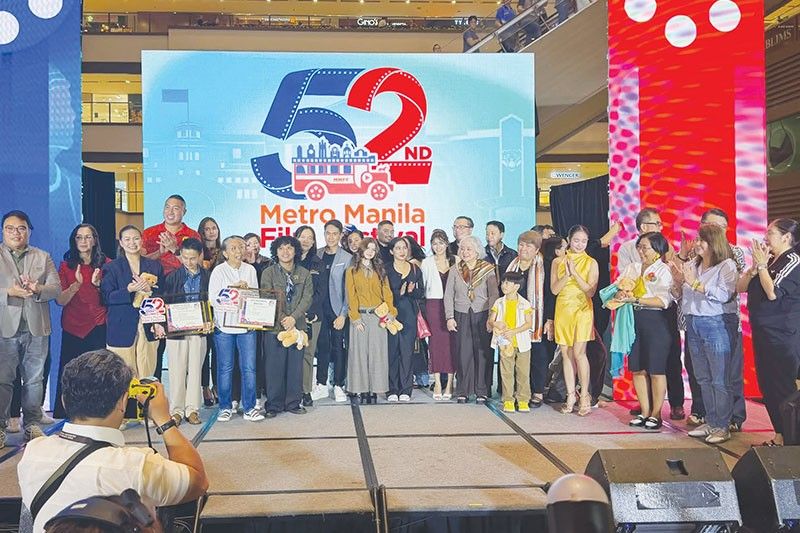 Babangga kina Vice, Vic, Aga... KimPau pasok sa MMFF!