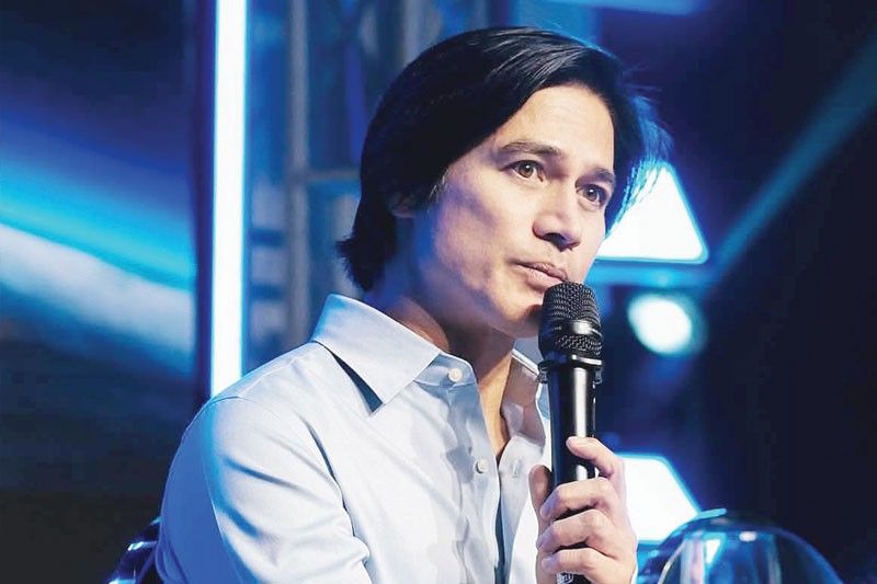 Piolo knows how to make every calculated move