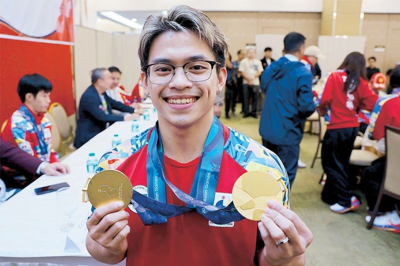 Carlos takes act to worlds