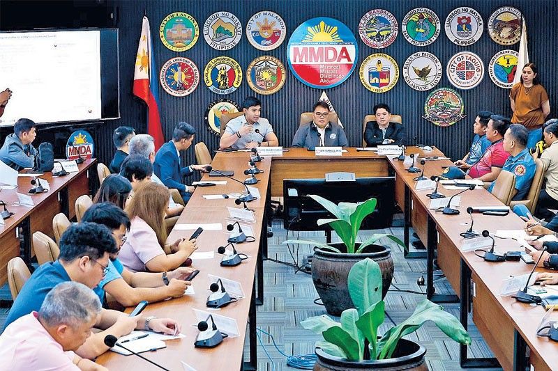 2,419 MMDA personnel deployed for Undas